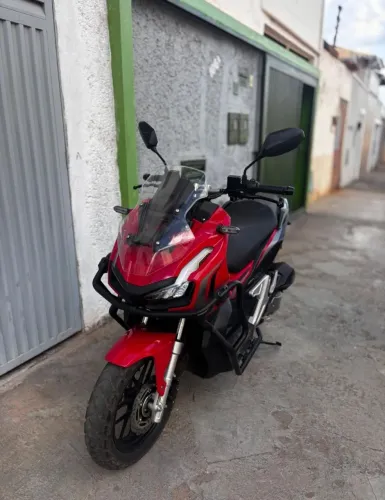 Honda ADV 150 seminova