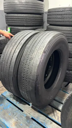Pneus Xbri o Par 295/80 22 usados