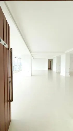 Apartamento para venda com 183 metros quadrados com 4 quartos