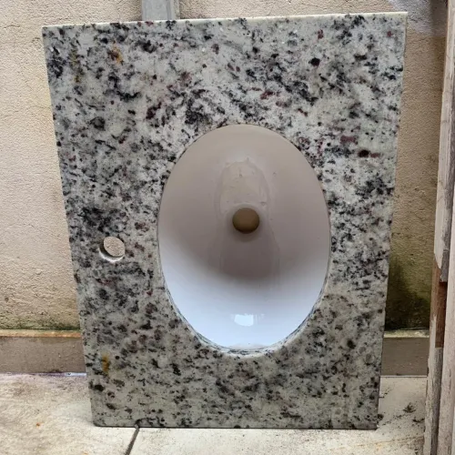 Pia de granito para banheiro