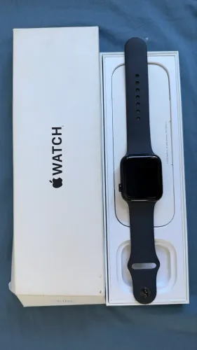 Apple Watch SE (Gen 2) 44mm Midnight 