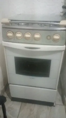 Fogão 4 bocas Brastemp ótimo estado pra sair hoje.