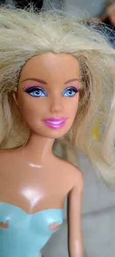 Boneca Barbie antiga mattel