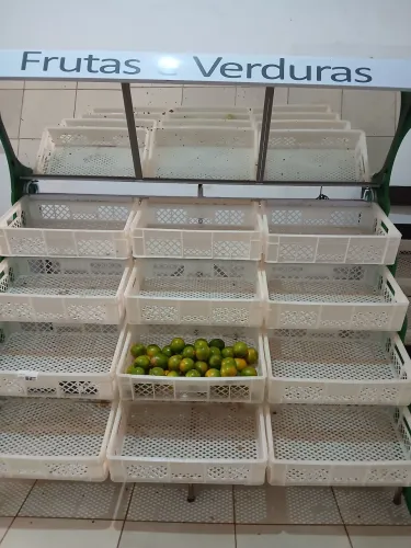 Fruteira em bom Estado