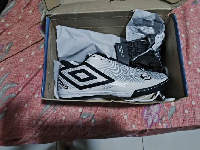 Chuteira futsal 