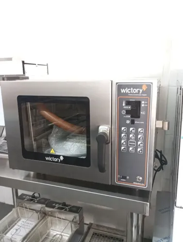 NZ. Forno combinado 3 GN's WICTORY