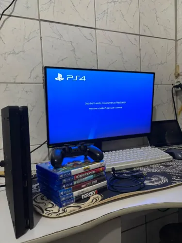 Ps4 em estado de novo, valor a negociar