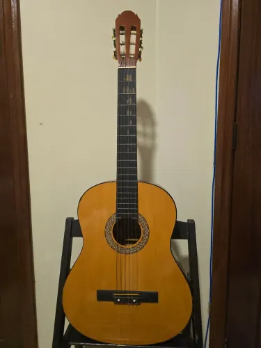 Violão elétrico Phantom (com capa)