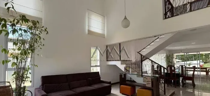 Casa para Locação no Condomínio Quintas do Sol.