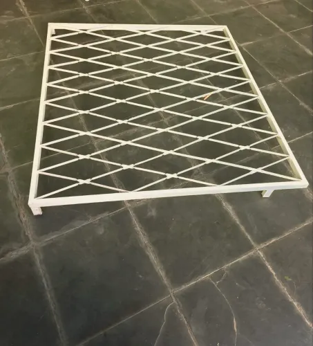 Vendo 3 Grades de Janela