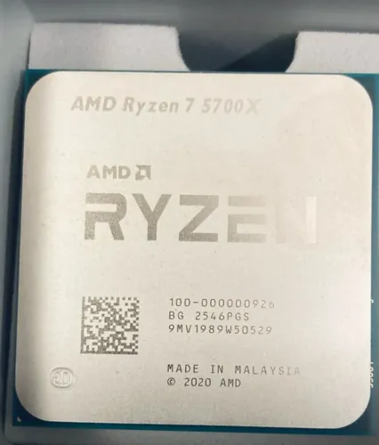 Processador AMD Ryzen 7 5700X, semi-novo