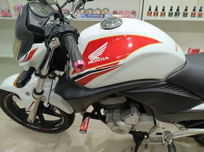 Honda CB300R 
