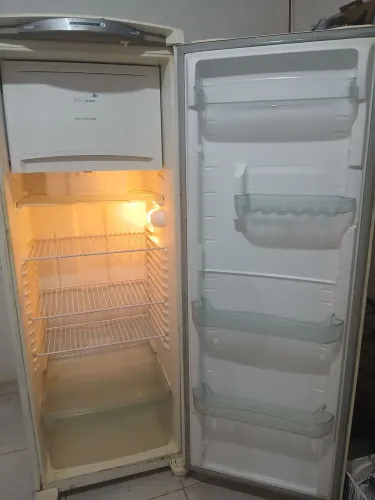 Geladeira frostfree