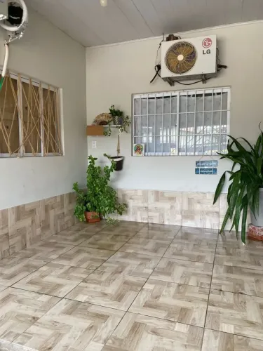 Casa na Estação experimental com 2 quartos corretora Amanda Leão 99607.7206