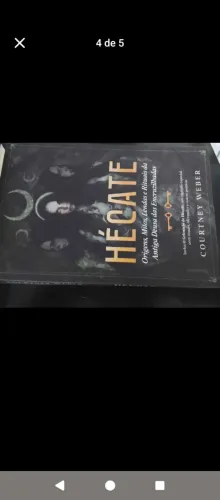Vendo dois livros da deusa Hécate
