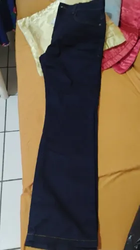 Calça jeans Novíssima!!