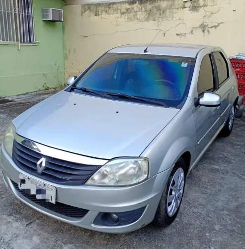 Renault Logan Expression Hi-flex 1.6 8V 4P 2013