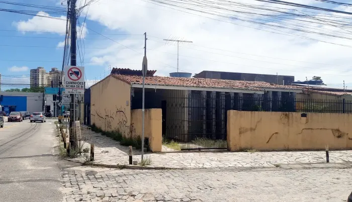 OPORTUNIDADE - VENDO CASA EM EXCEL. LOCALIZAÇÃO PARA COMÉRCIO EM CONDELÁRIA - ACEITA FINAN