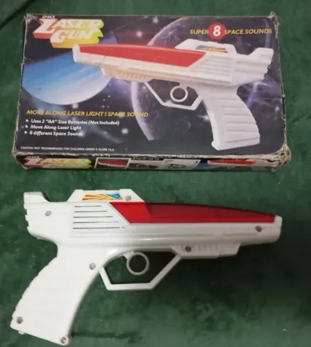 Pistola De Brinquedo Laser Gun Anos 80 ( Não Funciona )