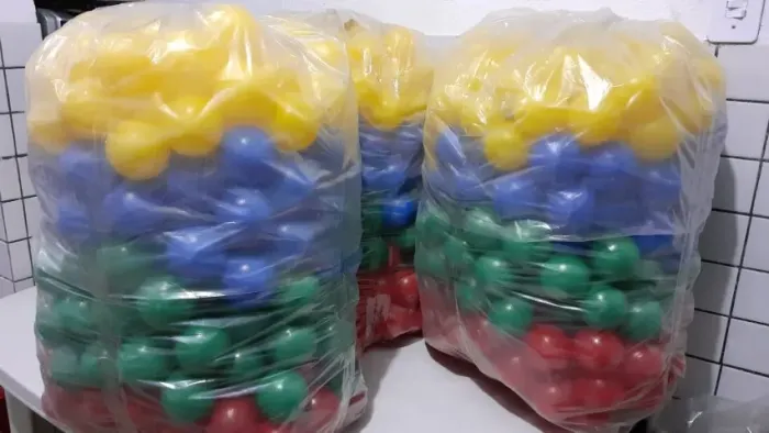 pacotao com 200 bolinhas coloridas