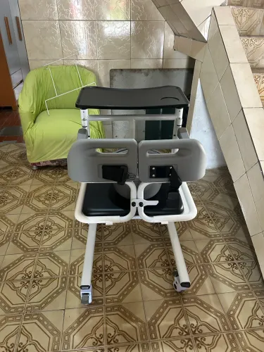 Cadeira de transferência idoso