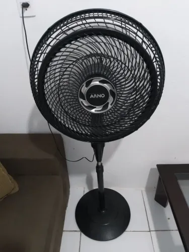 Ventilador de coluna ARNO TURBO SILENCIO nada quebrado nem danificado funcionando 100%