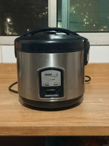Panela Elétrica de Arroz Vicini Di Casa 1L (5 Xícaras) - Inox e Antiaderente