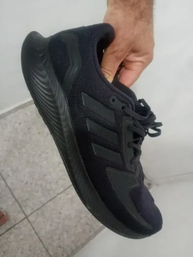 Tênis Adidas