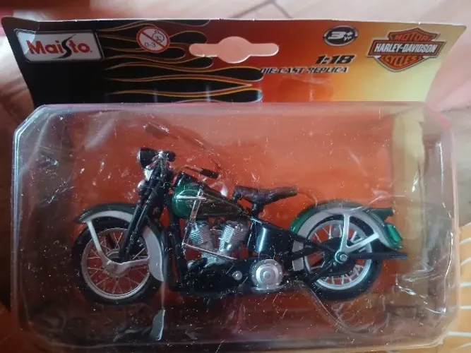 Moto em miniatura 