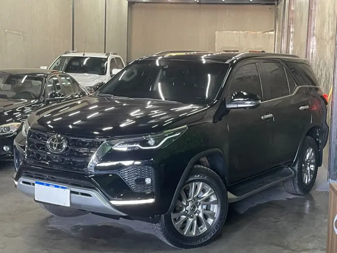 Toyota Hilux SW4 SRX 4X4 2.8 TDI 16V Dies. Aut. 2022