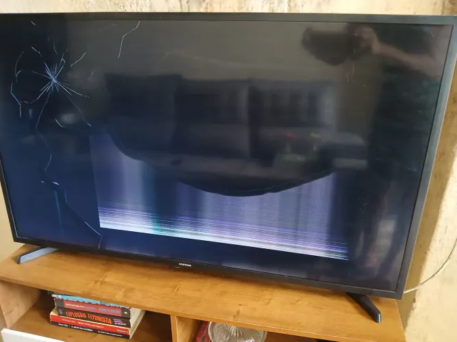 TV Smart ultra 43 Sansung com defeito 
