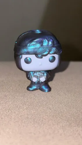 Dustin stranger things holográfico oficial kinder joy