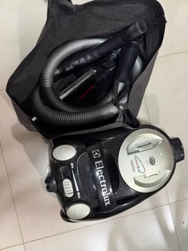 Aspirador de pó Electrolux easy Box 1600 w