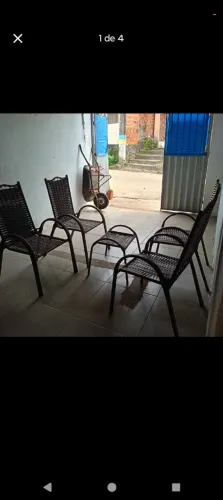 Vende se conjunto para varanda ou jardim