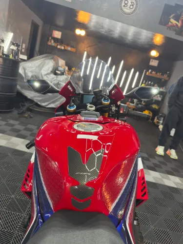 Cbr 1000rr-r