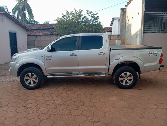 Toyota Hilux CD SRV D4-d 4X4 3.0 TDI Diesel AUT 2007