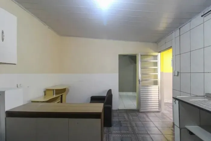 Casa para Alugar - Fazenda da Juta - São Paulo/SP - 1 Quarto - R$ 1.200,00