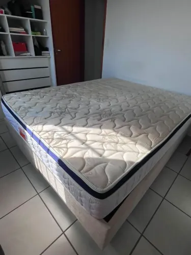 Cama de casal Box