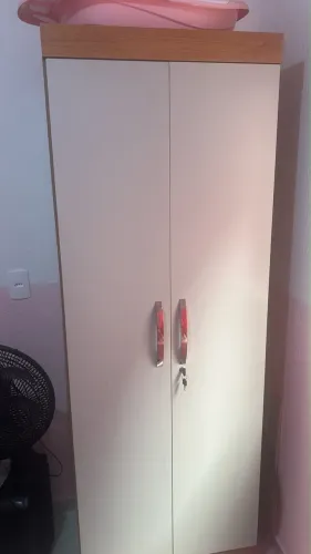 Guarda roupa infantil
