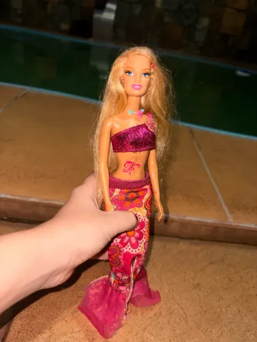Barbie em vida de sereia - merliah 