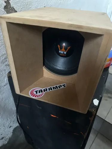 Vendo médio de 8 polegadas
