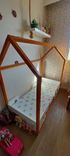 Mini cama Motessoriana com colchão 