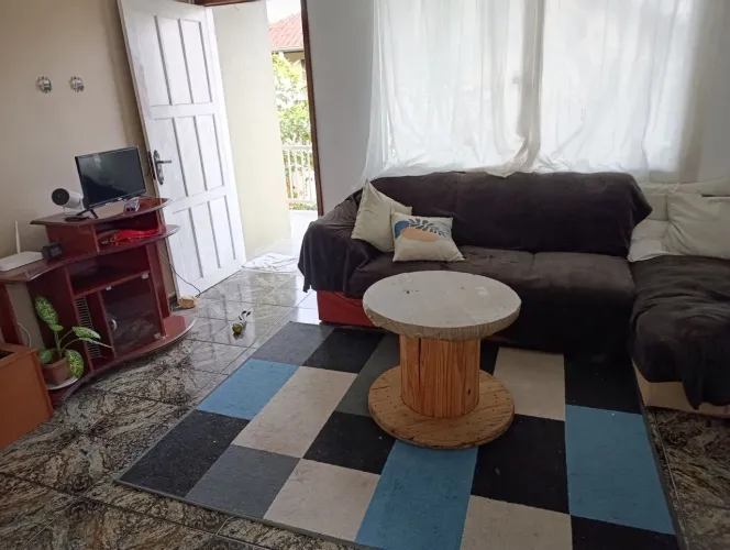 Alugo Quarto