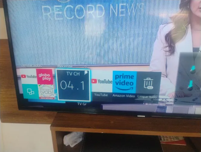 Vendo televisão Samsung preço negociavel