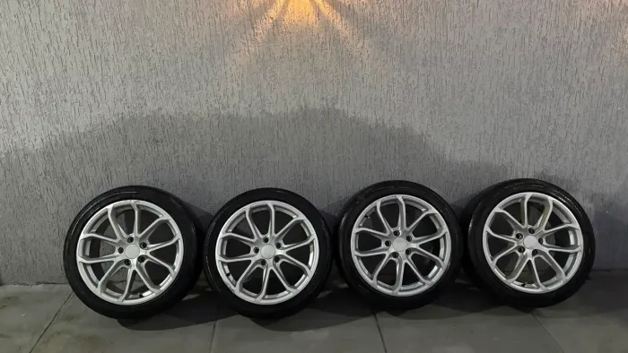 Aro 18