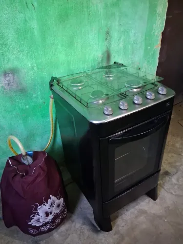 Fogão Esmaltec modelo básico 