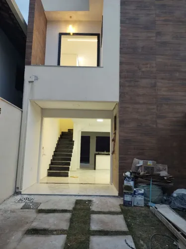 Casa nova  no Sapucaías ll contagem 3 quartos suíte dois banheiros 