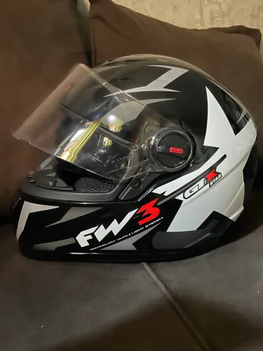 Capacete FW3