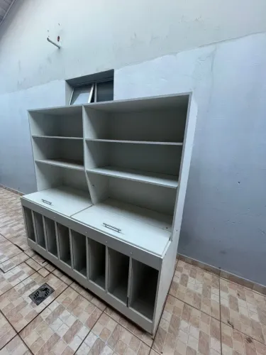 Expositor de ração doação 