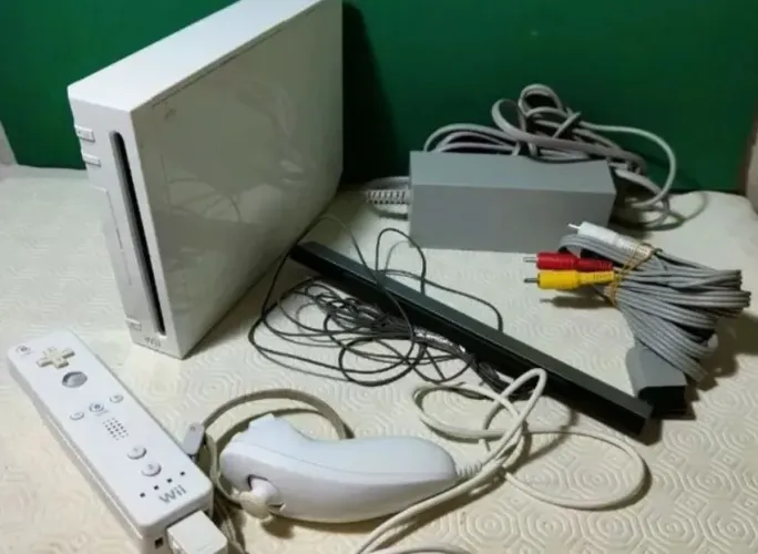 Nintendo Wii completo com acessórios originais